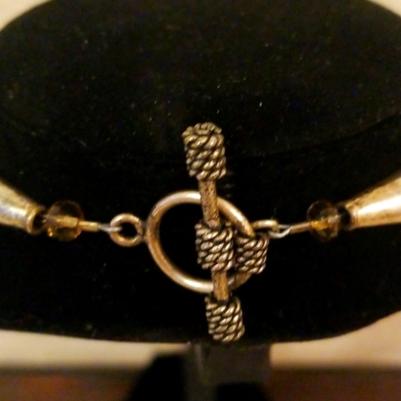 Stunning Beaded Necklace - Picture 4 of 6